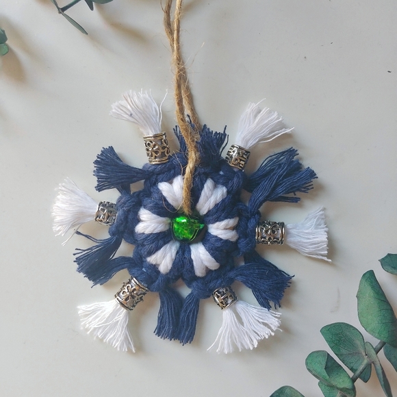 Snowflake Ornaments - Set of 8 - Picture 9 of 9